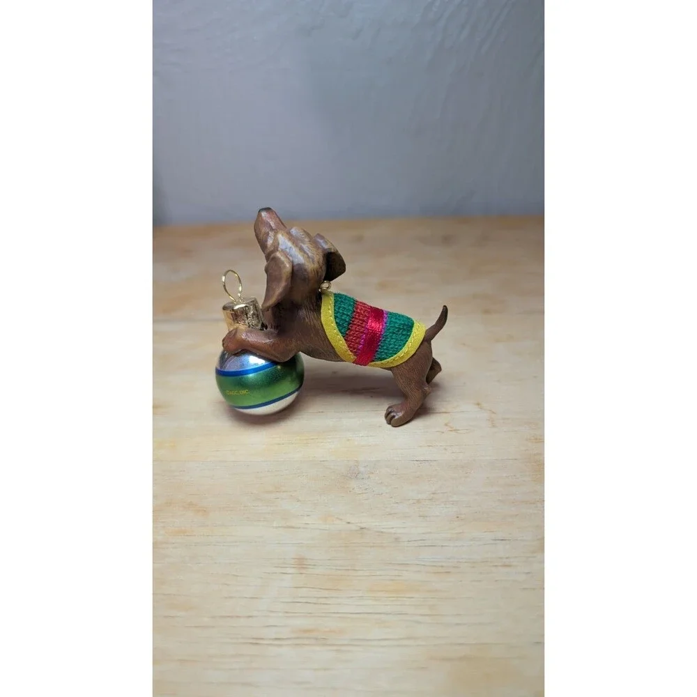 Carlton Cards Happy Holidays Dachshund Dog 2003 Ornament Heirloom Collection